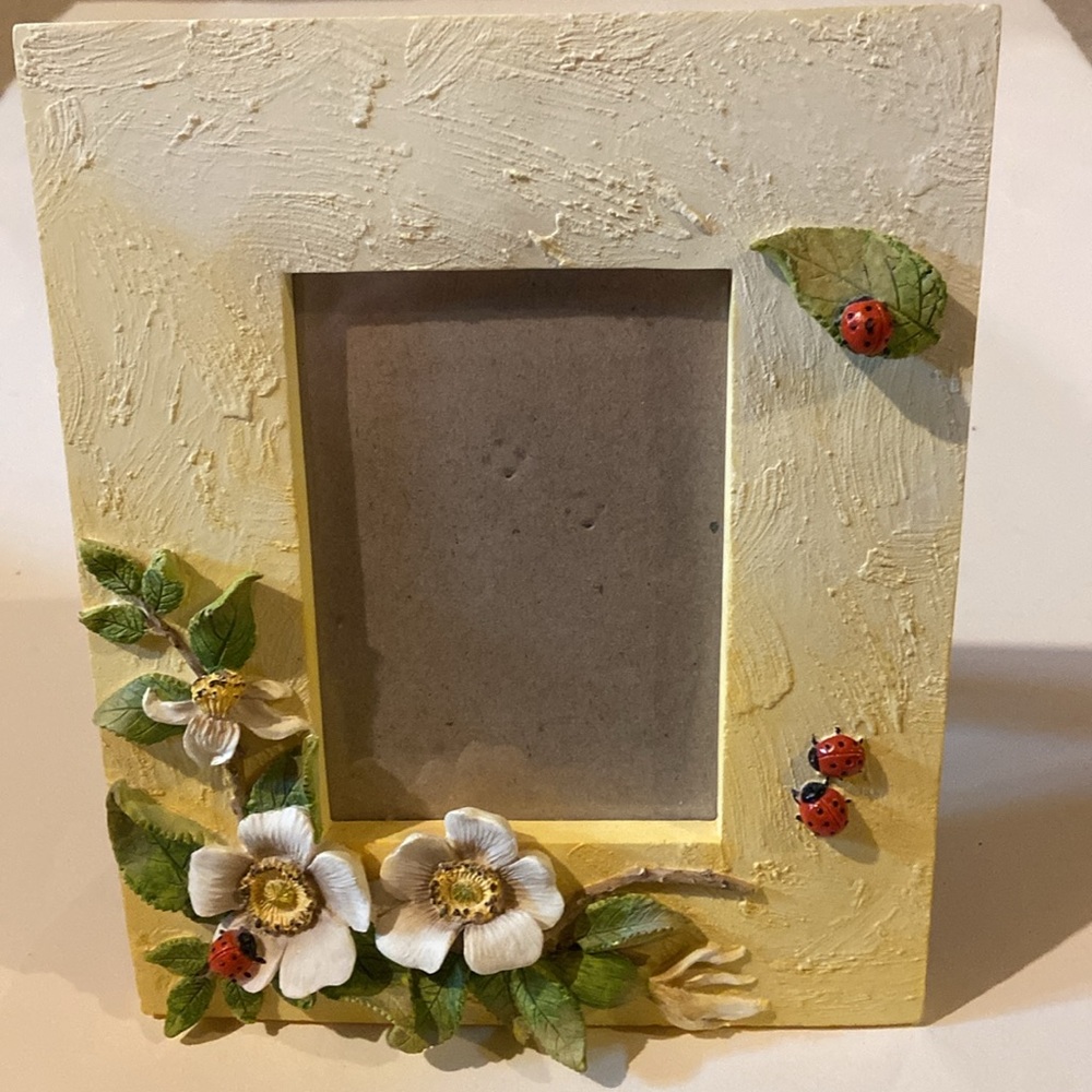3D Picture Frame with Flowers